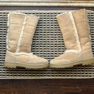 UGG Women's Sundance Waterproof Boot